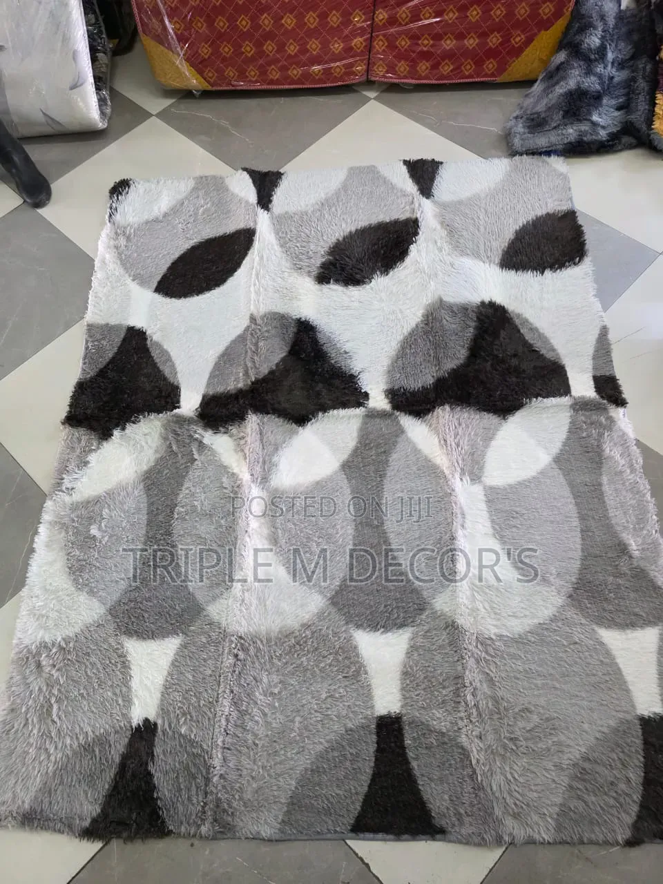 Modern Soft Fluffy Carpet 5 by 8