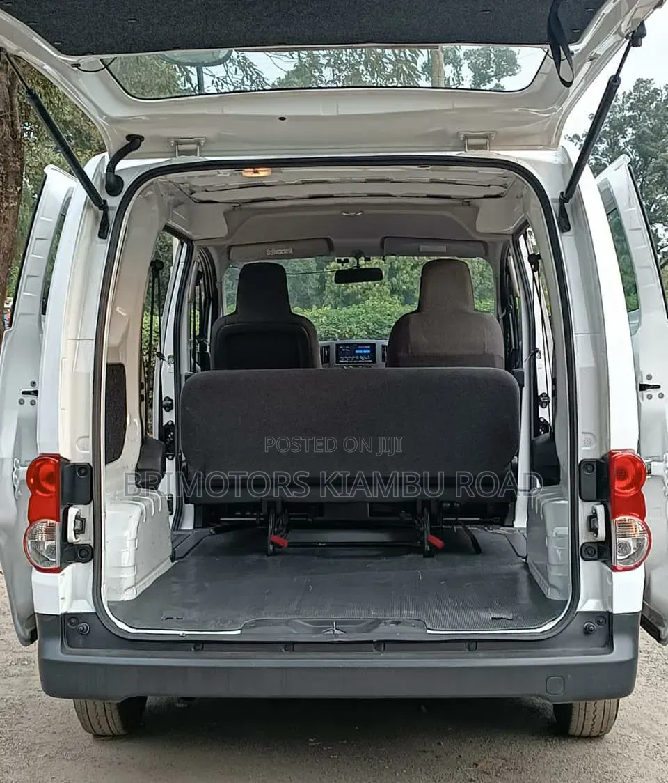 Nissan NV200 2019 White