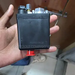 Compressor Head Switch