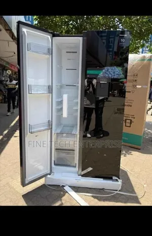 Hisense Side by Side 541L Glass Door Fridge REF558.