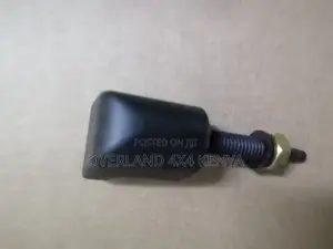 Front Windscreen Washer Twin-Nozzle