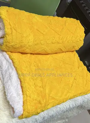Plain Sharper Fleece Blanket With a Pattern