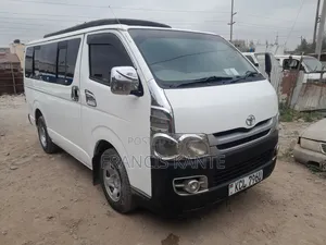 Toyota HiAce 2010 White