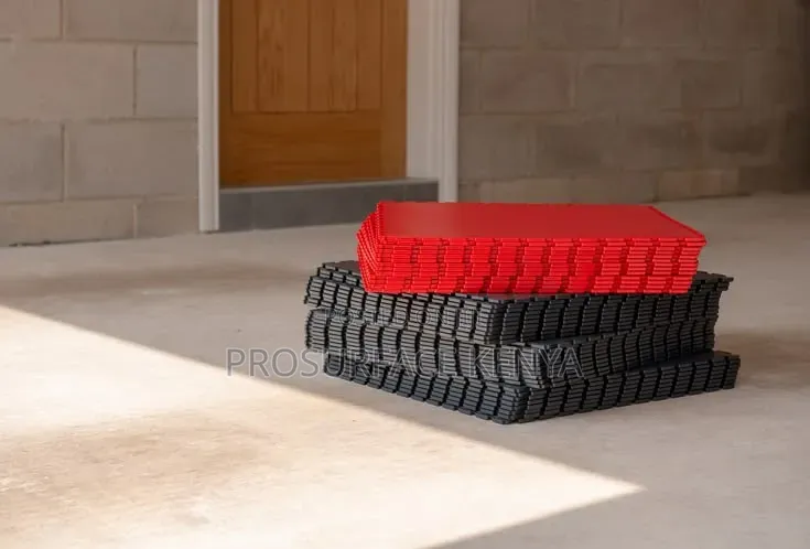 Interlocking Garage Tiles | 40×40cm | Premium Quality