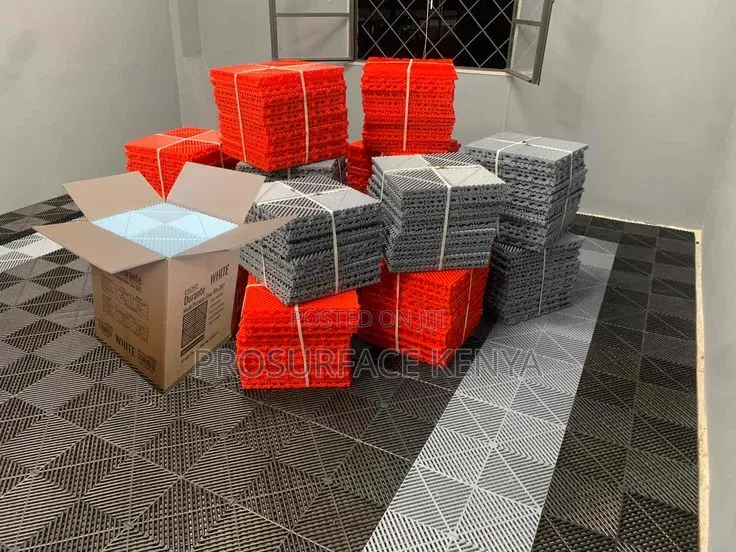 Interlocking Garage Tiles | 40×40cm | Premium Quality