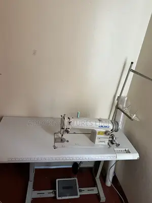 JUKI DDL-8100e Tailoring Machine