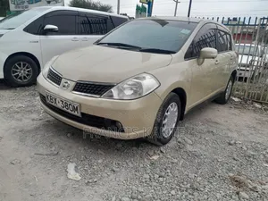 Nissan Tiida 2006 Gold