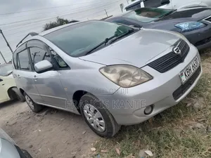 Toyota Corolla Spacio 2003 Gold