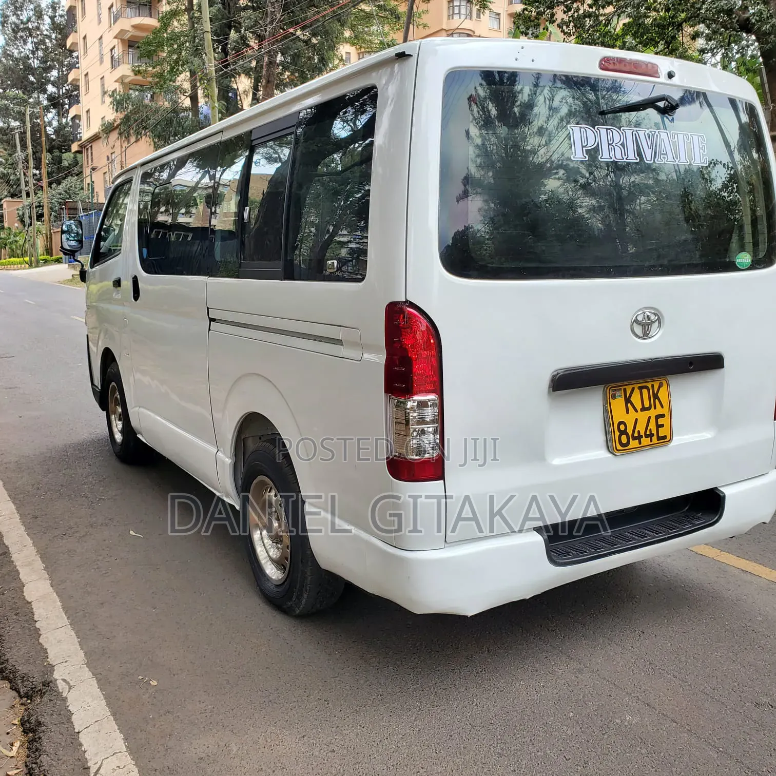 Toyota HiAce 2016 White
