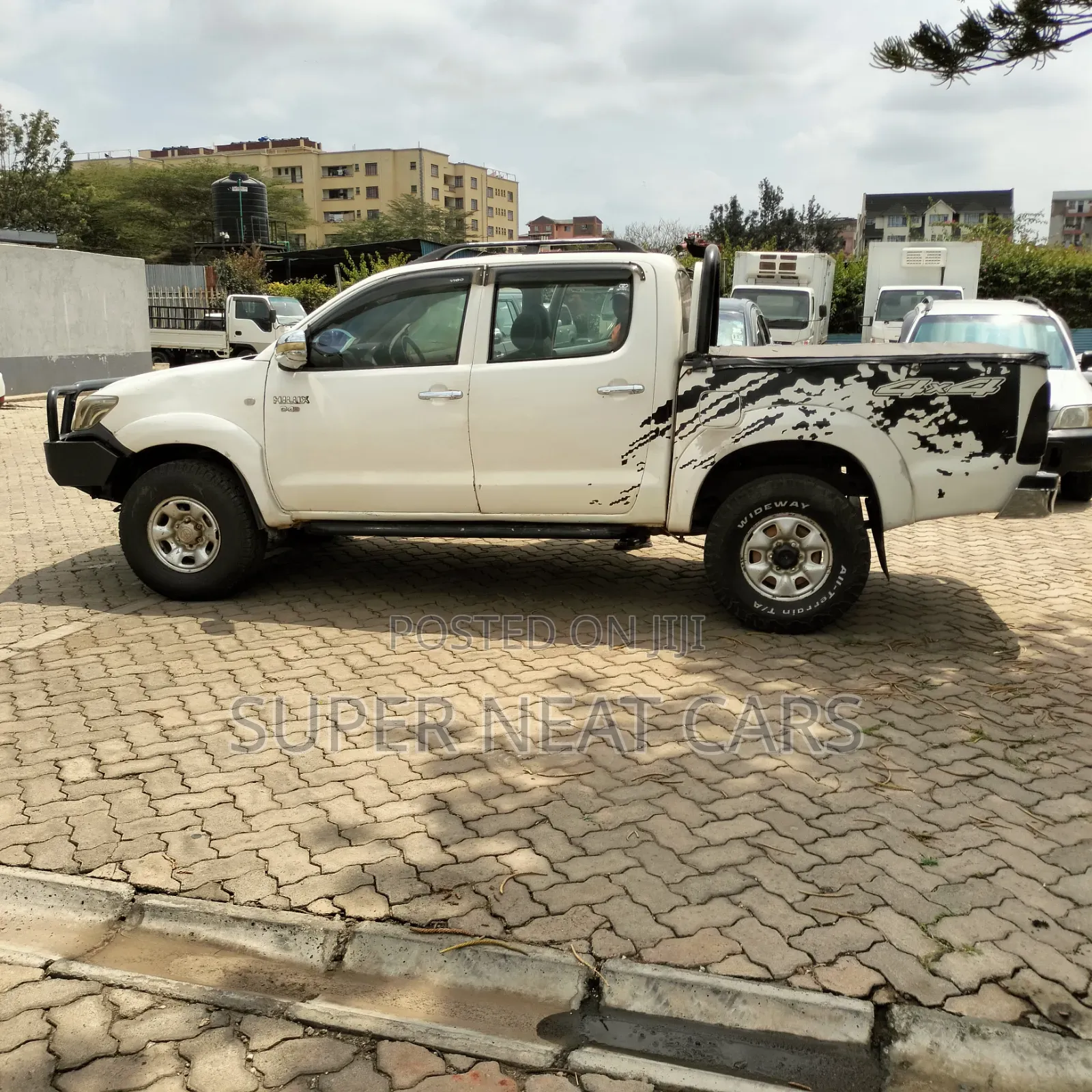 Toyota Hilux 2007 White