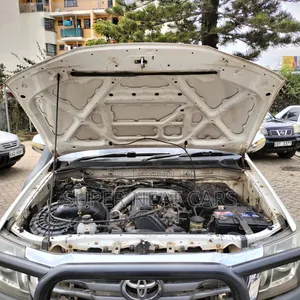 Toyota Hilux 2007 White