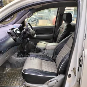 Toyota Hilux 2007 White