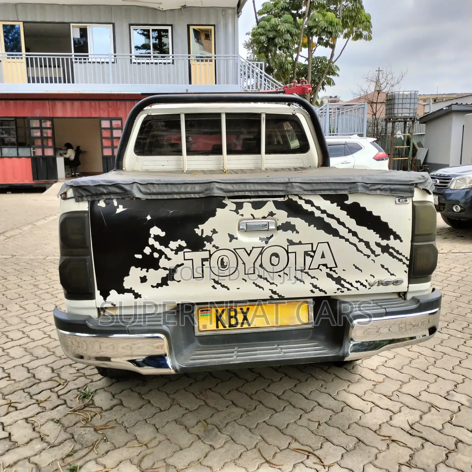 Toyota Hilux 2007 White
