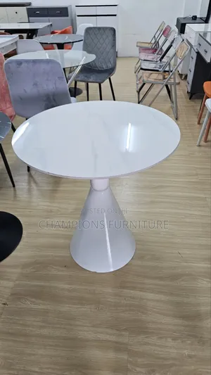 Tound Marble Top Table