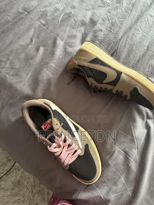 Travis Scott X Air Jordan 1 Low OG Reverse Mocha Colorway