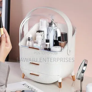 Oval Cosmetic Organizer