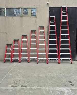 Double-Sided Fibreglass Step Ladder