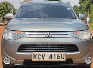 Mitsubishi Outlander 2012