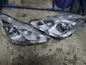 Aqua 2015 Headlights Non Xenon