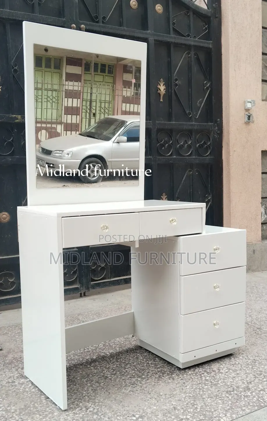 Dressing Table Unit on Sale Pay on Delivery