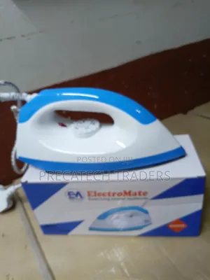 ElectroMate Dry Iron Box 1000W – Lightweight Easy to Use