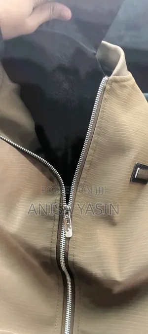 Men's Leather Jacket Size Xl but Slim Fit