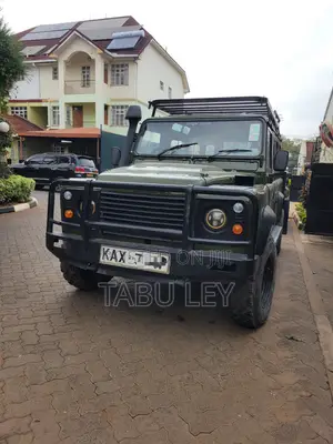 Land Rover Defender 110 2.5 TDi 2006 Green