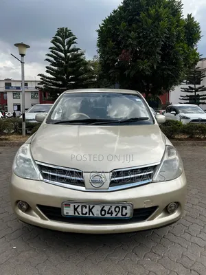 Nissan Tiida 2010