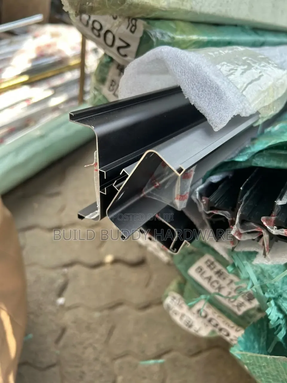 Gola Handles Series