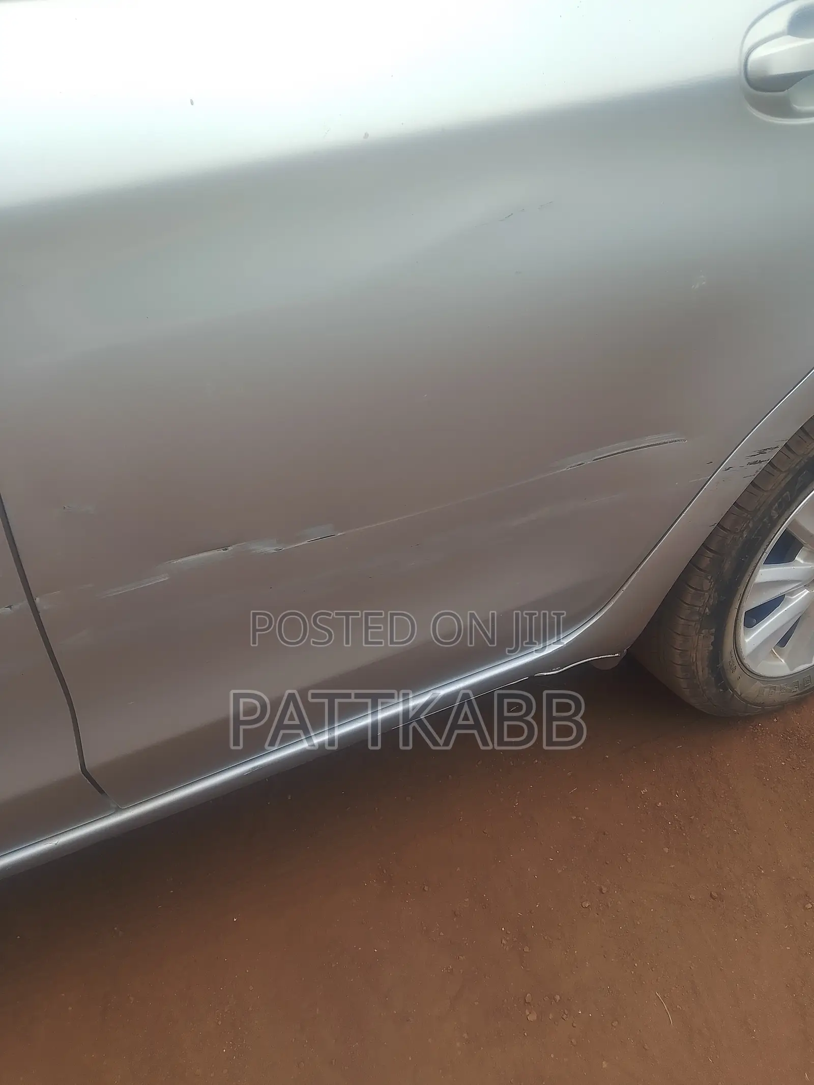 Toyota Vitz 2013 Silver