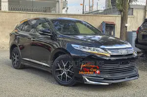Toyota Harrier 2.0 2019 Black