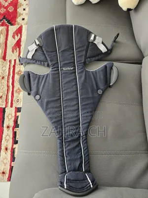 BabyBjorn Baby Carrier in Black