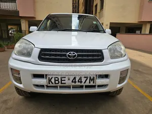 Toyota RAV4 2001 White
