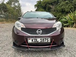 Nissan Note 2015 Maroon