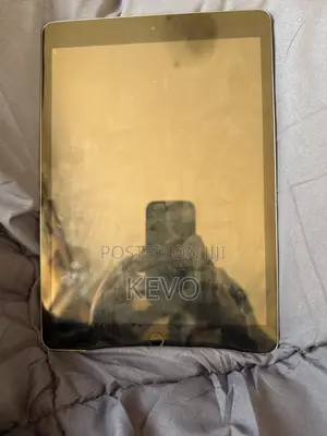 Apple iPad 10.2 (2021) 64 GB Gray