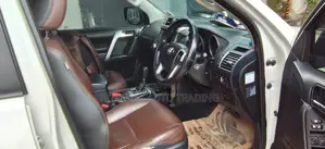 Toyota Land Cruiser 2017 White
