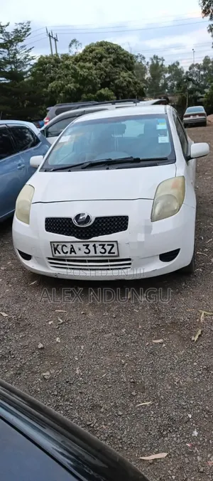 Toyota Vitz 2008 White
