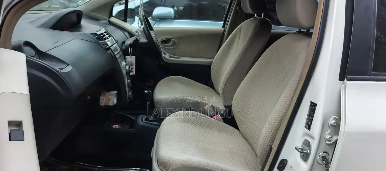 Toyota Vitz 2008 White