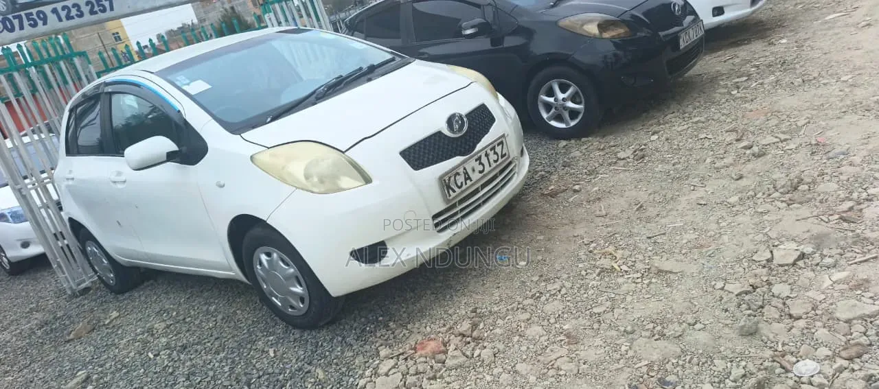 Toyota Vitz 2008 White