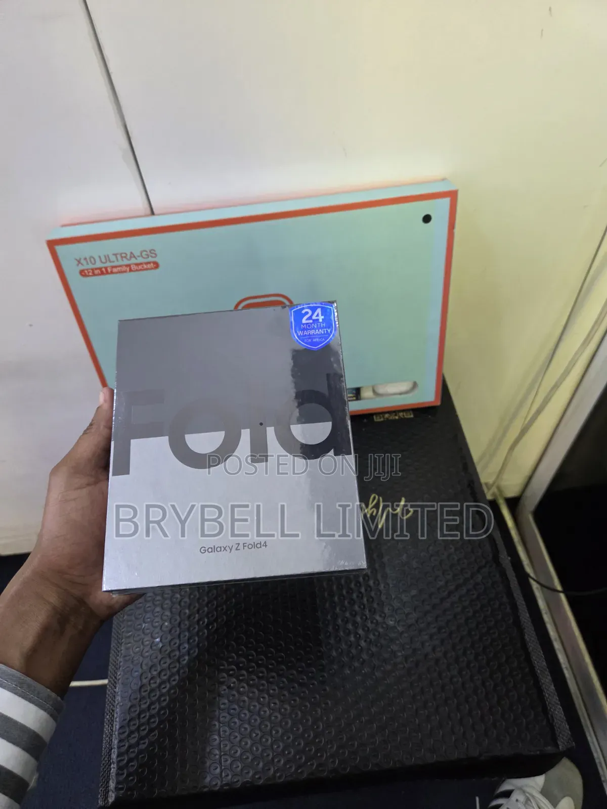 New Samsung Galaxy Z Fold4 256 GB Blue