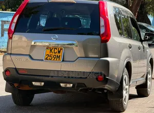 Nissan X-Trail 2012 Silver
