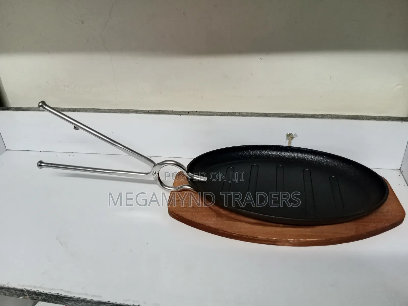 Sizzling Plate / Steak Plate With Wooden Holder