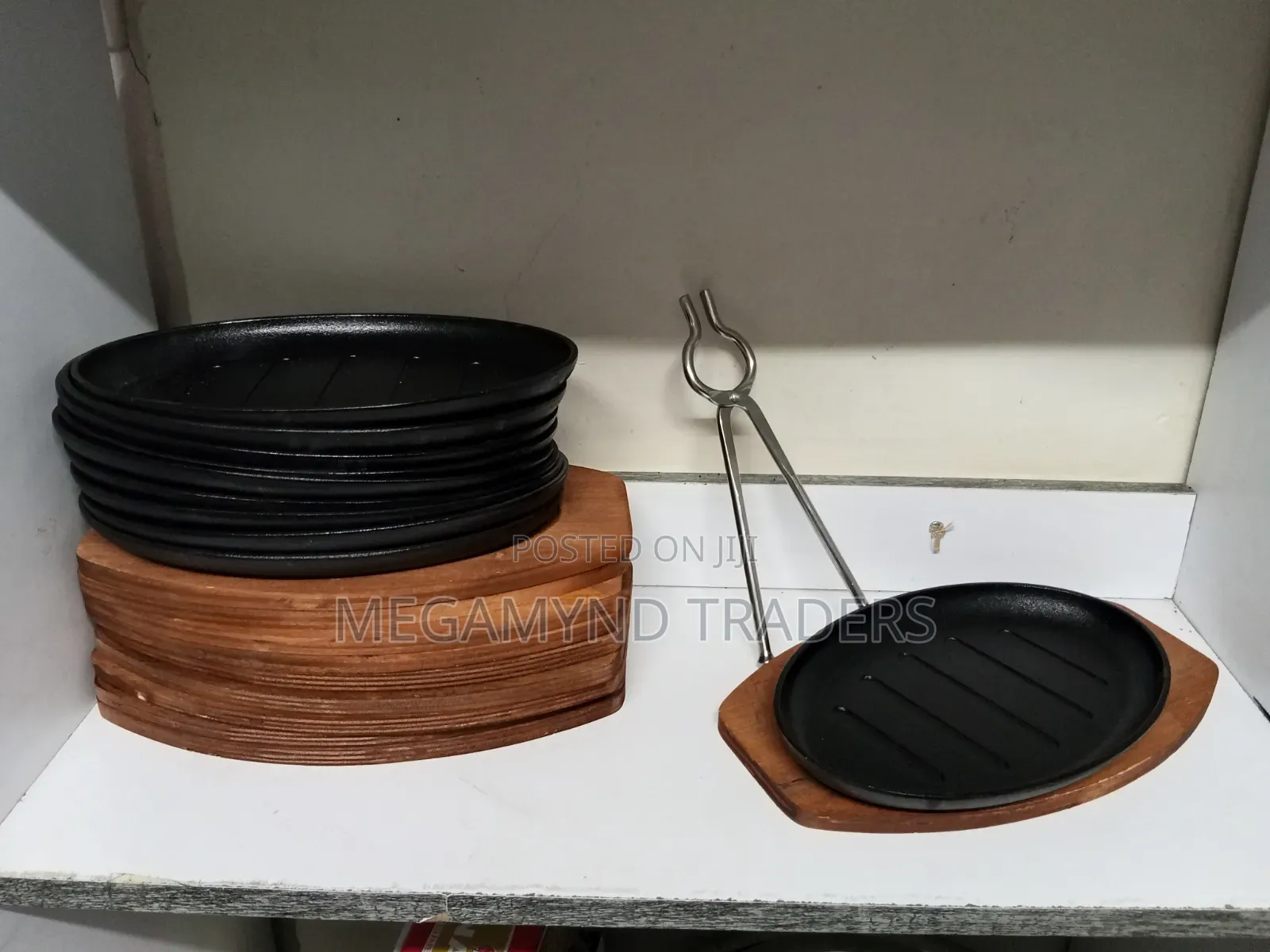 Sizzling Plate / Steak Plate With Wooden Holder