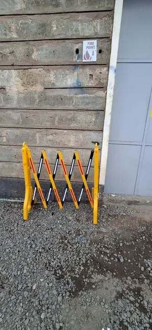 Adjustable Expandable Barrier – Durable Safety Solution