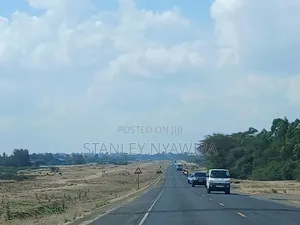 3 Acreas Touching Nanyuki Nyeri Highway