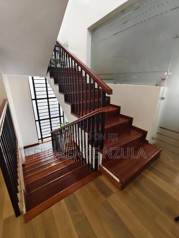 4bdrm House in Oloolua for sale - thumbnail 10