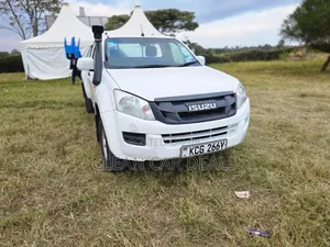 Isuzu D-MAX 2015 White