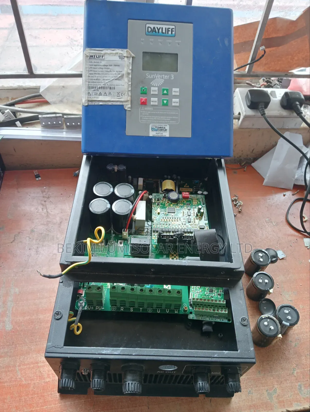 Professional Inverters Repair, Diagnostics and Error Codes Solutions.