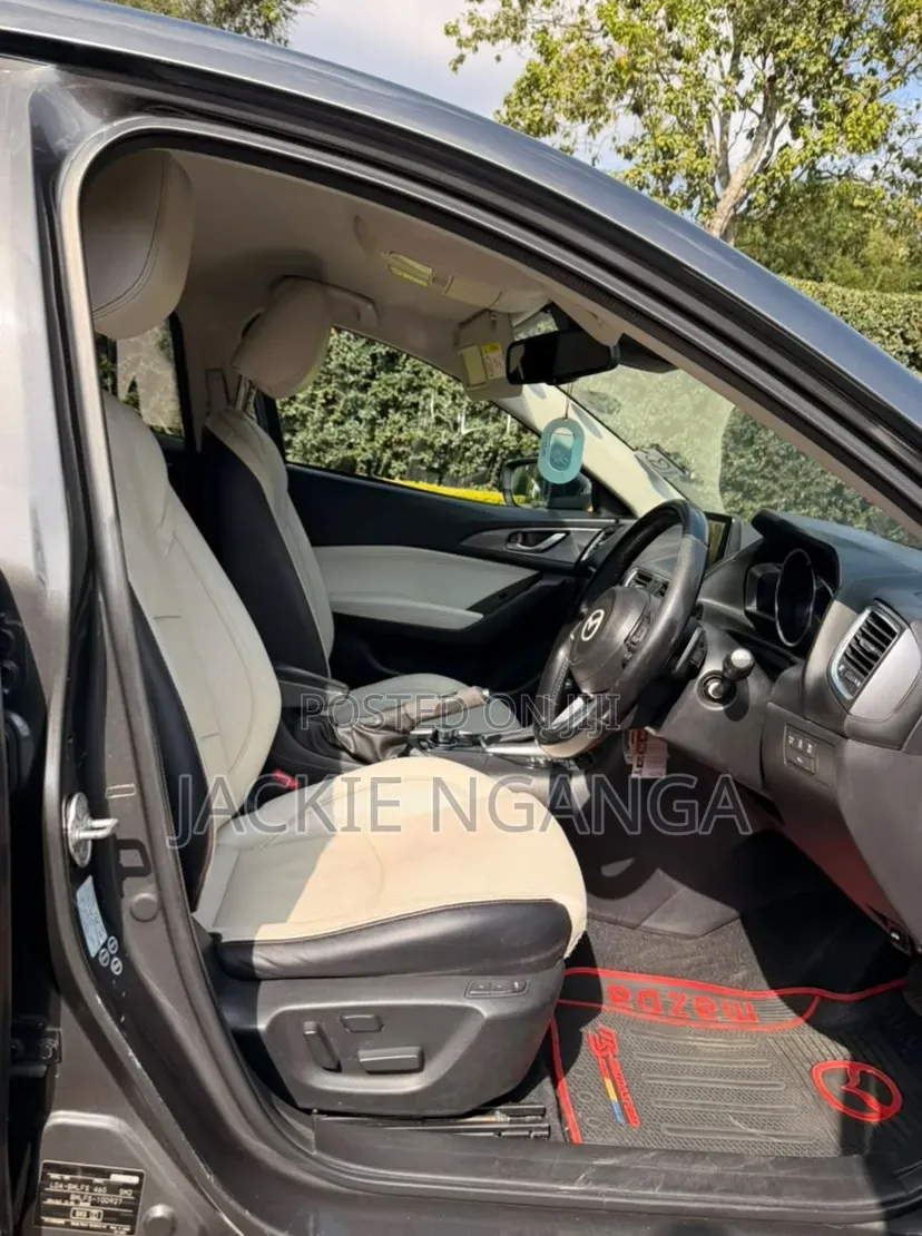 Mazda Axela 2016 Gray