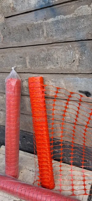 Orange Plastic Safety Net – Construction Site Protection